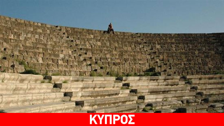 Ο «Ιππόλυτος» στο αρχαίο θέατρο Σαλαμίνας στα Κατεχόμενα