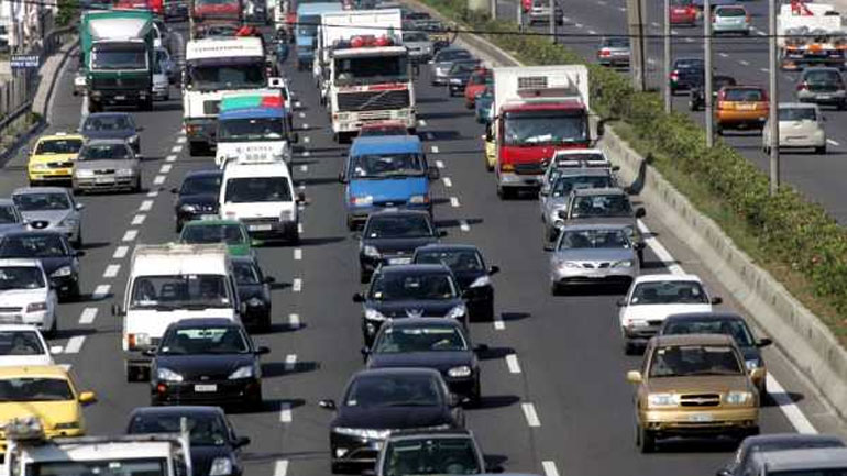 Αύξηση 21,7% στις άδειες κυκλοφορίας οχημάτων τον Ιούνιο