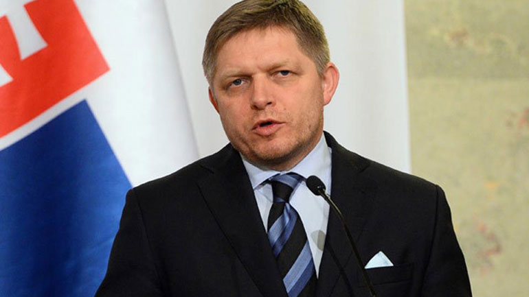 Φίκο: «Θα υπάρξει πολιτική απόφαση για την παραμονή της Ελλάδας στο ευρώ»