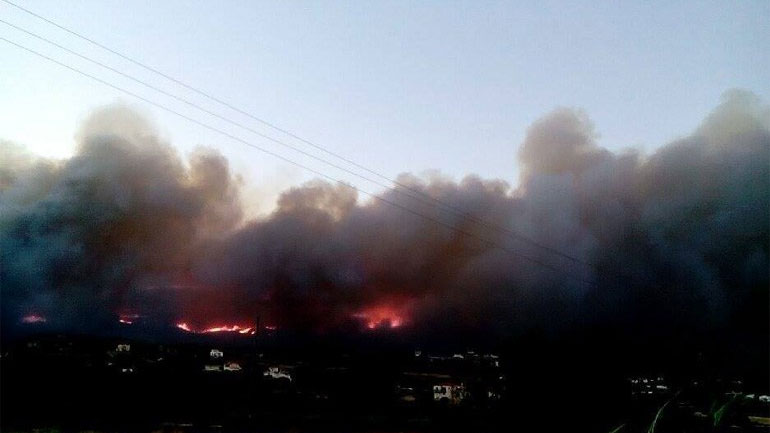 Χωρίς ρεύμα τα Κύθηρα λόγω της φωτιάς στη Λακωνία