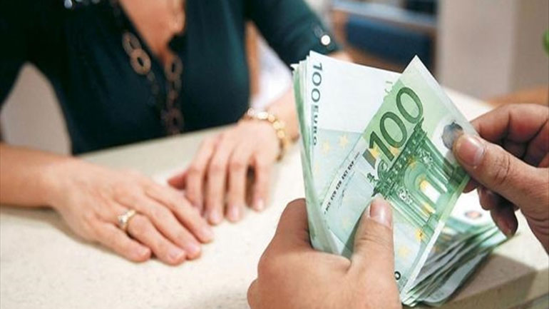 Εισέπραττε επί οκτώ χρόνια τη σύνταξη της νεκρής μητέρας της