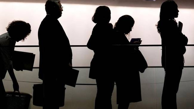 Στο 25,2% η ανεργία τον Ιούνιο