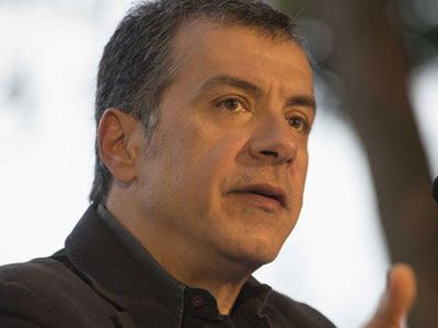 Στο Μαξίμου την Τετάρτη ο Θεοδωράκης