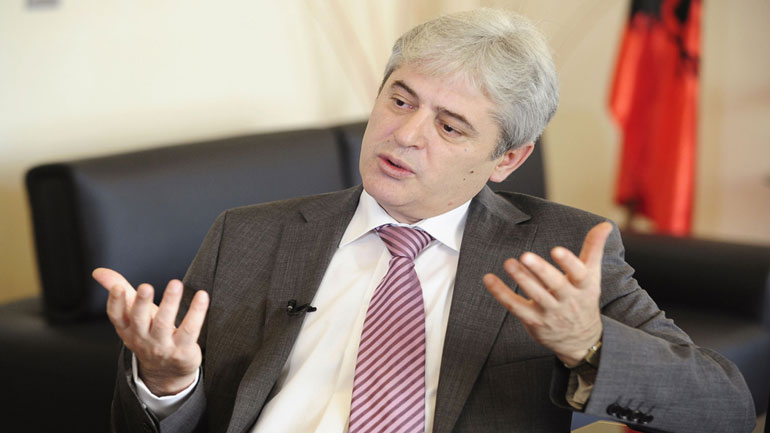 ΠΓΔΜ: Συναίνεση για την επίλυση του ζητήματος της ονομασίας ζητεί το DUI