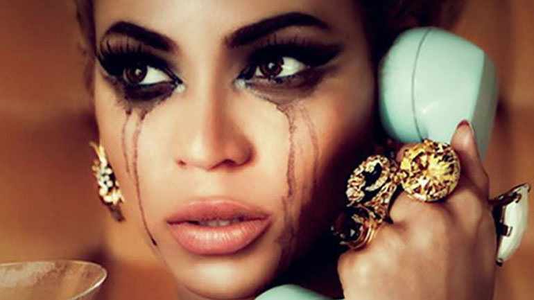 Αυτές είναι οι καλύτερες λύσεις για το μακιγιάζ που… λιώνει!