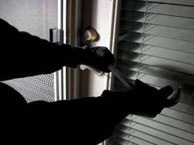 Στα χέρια της ΕΛ.ΑΣ. διαρρήκτης στον Πειραιά