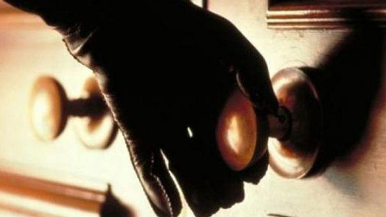 Εξαρθρώθηκε σπείρα που είχε ξαφρίσει σπίτια στα βόρεια προάστια