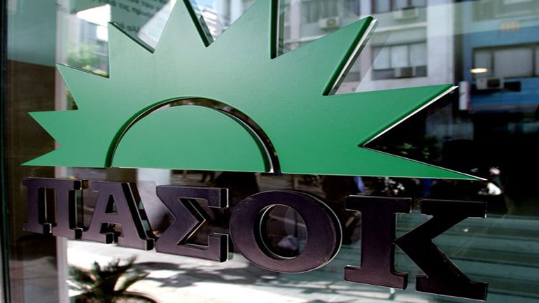 «Οι μετανάστες δεν λιάζονται στις πλατείες, αλλά πεινάνε και κρυώνουν»