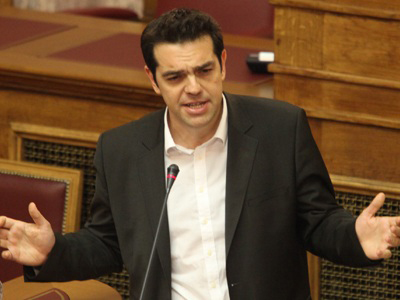 «Ο λαός βυθίζεται στη δυστυχία»