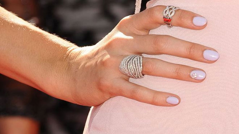 Η πιο hot τάση αυτής της σεζόν: Βερνίκια σε γήινους τόνους!