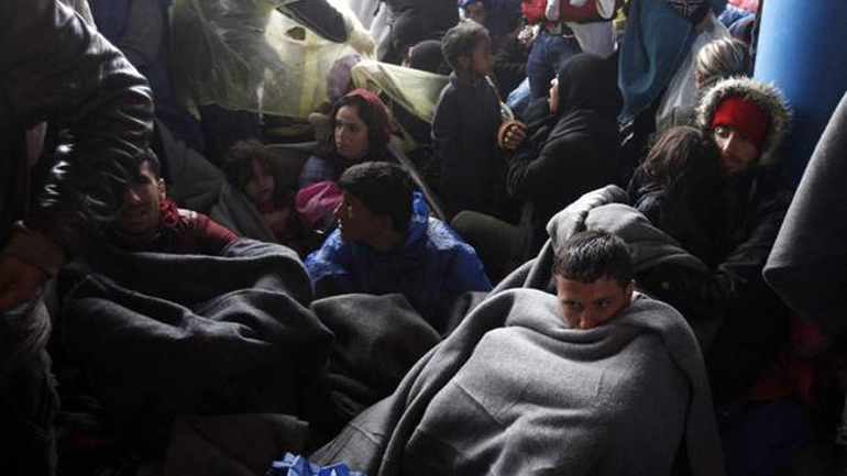 Αστυνομικές ενισχύσεις από την Ε.Ε. ζήτησε η Σλοβενία για τον έλεγχο της εισροής προσφύγων Αστυνομικές ενισχύσεις από την Ε.Ε. ζήτησε η Σλοβενία για τον έλεγχο της εισροής προσφύγων