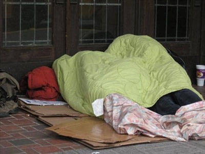 Έκτακτα μέτρα του Δήμου Αθηναίων για τους αστέγους