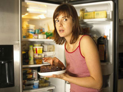 Έρευνα: Το φαγητό μετά τη δύση του ηλίου προσθέτει κιλά