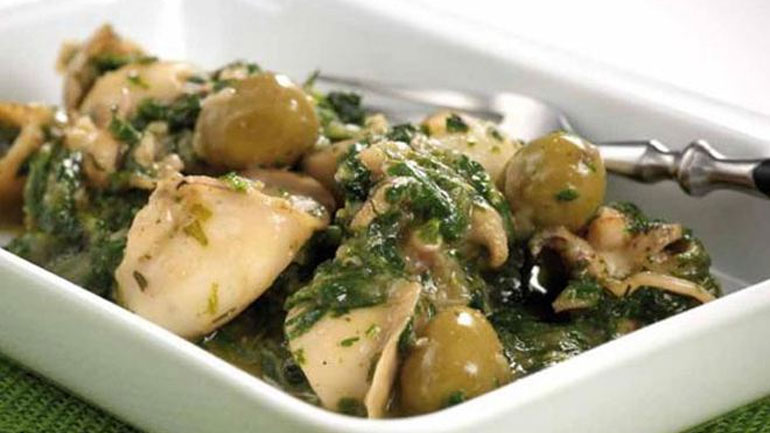 Σουπιές κρασάτες