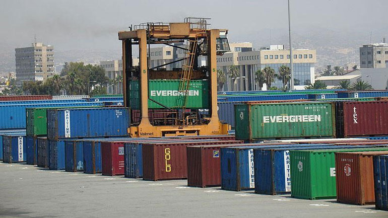 ΕΛΣΤΑΤ: Μείωση 27,2% στο έλλειμμα εμπορικού ισοζυγίου