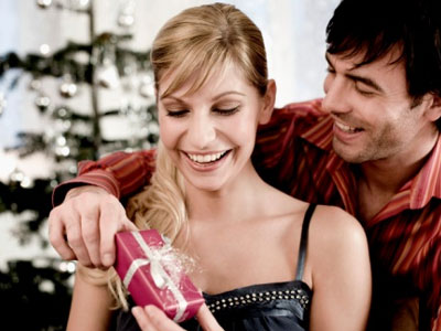 SEXUALITY: Λεφτά και όχι sex με μια δόση μελαγχολίας τα Χριστούγεννα