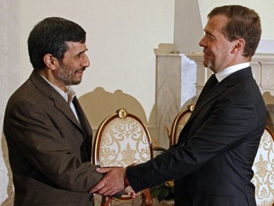 Απειλές Ahmadinejad κατά Medvedev