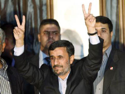 Επευφημίες στον Λίβανο για τον Ahmadinejad