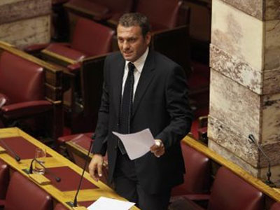 Ρόδα, τσάντα και… Ανατολάκης