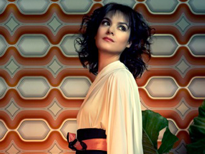 UNPLUGGED IN WONDERLAND