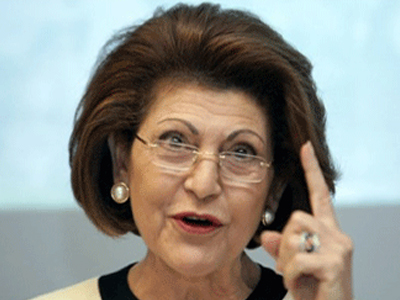 Βασιλεύει στην Ελλάδα η «οικογένεια – μάρσιπος»