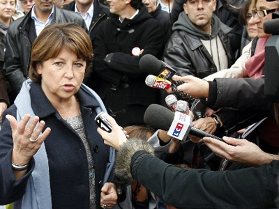 «Ο πρωθυπουργός είναι βραδύνους»