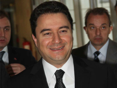 Σε καλό δρόμο οι ελληνοτουρκικές σχέσεις, λέει ο Ali Babaçan