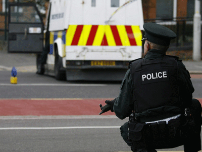 Βόμβα εξουδετερώθηκε στην B.Ιρλανδία