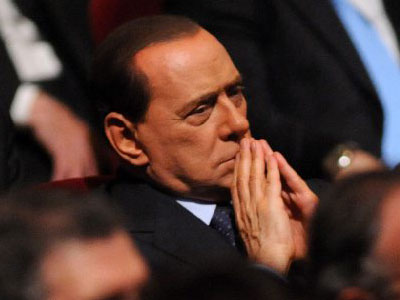 Μεταρρυθμίσεις μέσω Facebook προωθεί ο Μπερλουσκόνι