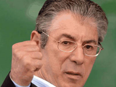 Βολές Μπόσι εναντίον της Ε.Κ.Τ.