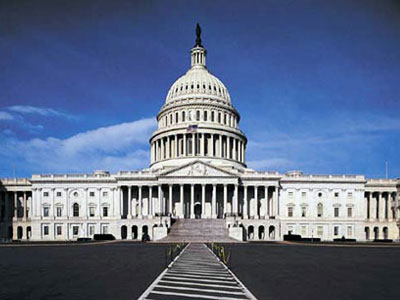 Σκληρός ο νέος μεταναστευτικός νόμος των ΗΠΑ