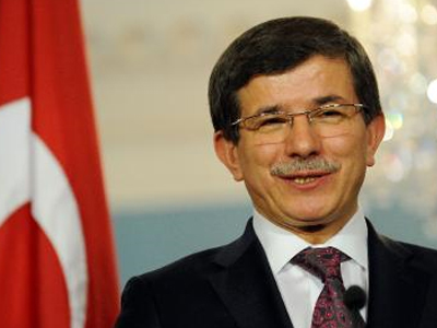 Ο Ahmed Davutoglu για τις εξελίξεις στη Λιβύη