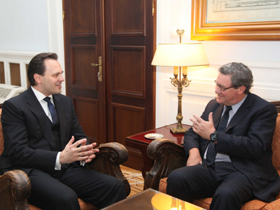 Επαφές Δρούτσα – Downer για το Κυπριακό