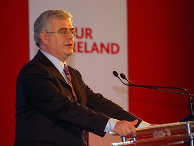 Πρόωρες εκλογές ζητεί η αντιπολίτευση στην Ιρλανδία