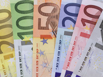 «Στα καρφιά» η Ισπανία μετά την υποβάθμιση