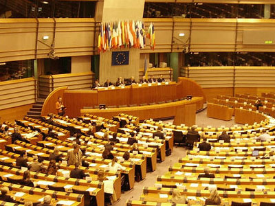 «Βαβέλ» το Ευρωκοινοβούλιο στη συνεδρίαση για την οικονομική κρίση