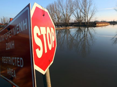 Λαθροδιακινητής άνοιξε πυρ εναντίον αστυνομικών στον Έβρο