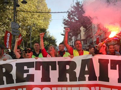 Ηχηρό «παρών» των Γάλλων στη διαμαρτυρία για το συνταξιοδοτικό