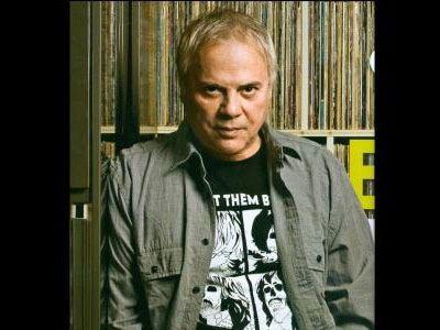 21:00-22:00: G. POLY: Με τον Γιώργο Πολυχρονίου