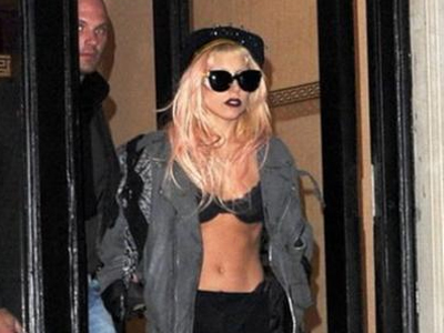 Ρίξε κάτι επάνω σου, θα κρυώσεις!