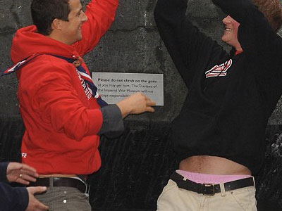 Λάτρης του ροζ ο πρίγκιπας Harry!