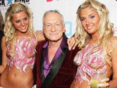 Θέλει πίσω ολόκληρο το Playboy