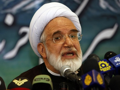 Καταχεριάζει τον Ahmadinejad