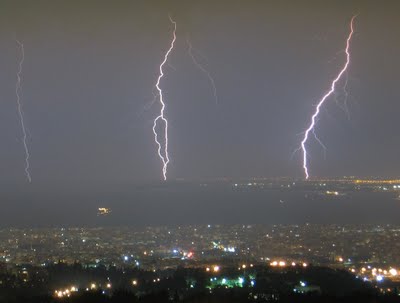 Βροχές και καταιγίδες τη Δευτέρα