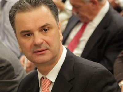 «Δεν περισσεύει κανείς»