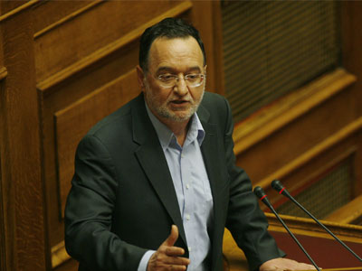 ΣΥΡΙΖΑ: Η κυβέρνηση παραδίδει τη χώρα στη «χούντα» του ΔΝΤ