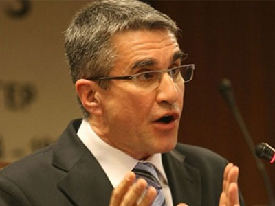 Λοβέρδος για κοινωνική οικονομία, συντάξεις και χρέη