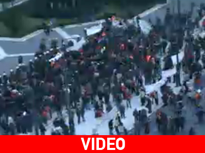 Ηχηρό «παρών» έδωσαν στο Σύνταγμα οι εργαζόμενοι στα Μ.Μ.Μ.