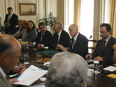 Έφυγαν με άδεια χέρια από το Μαξίμου