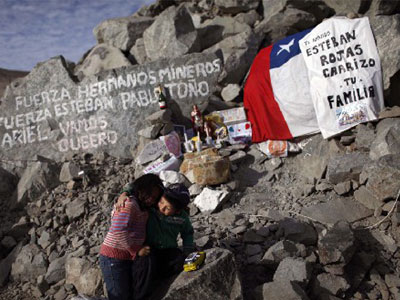 Παγιδευμένοι στο ορυχείο της ντροπής